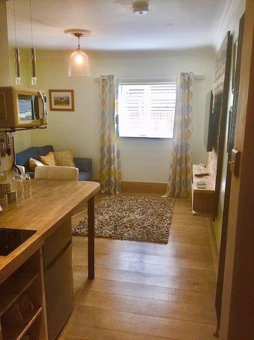 Henwick House Beautiful Flat,Private Parking, Short Walk To Town Apartment Ludlow Ngoại thất bức ảnh